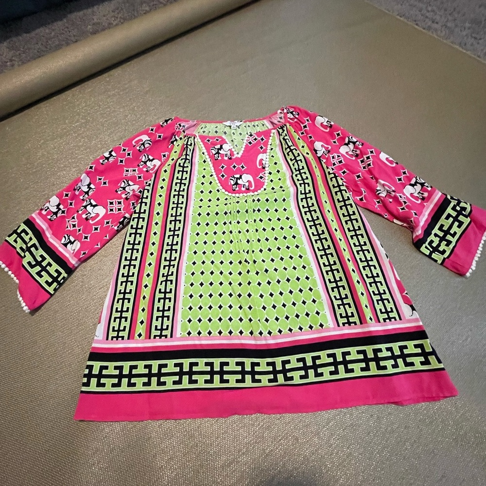 Crown & ivy size small top